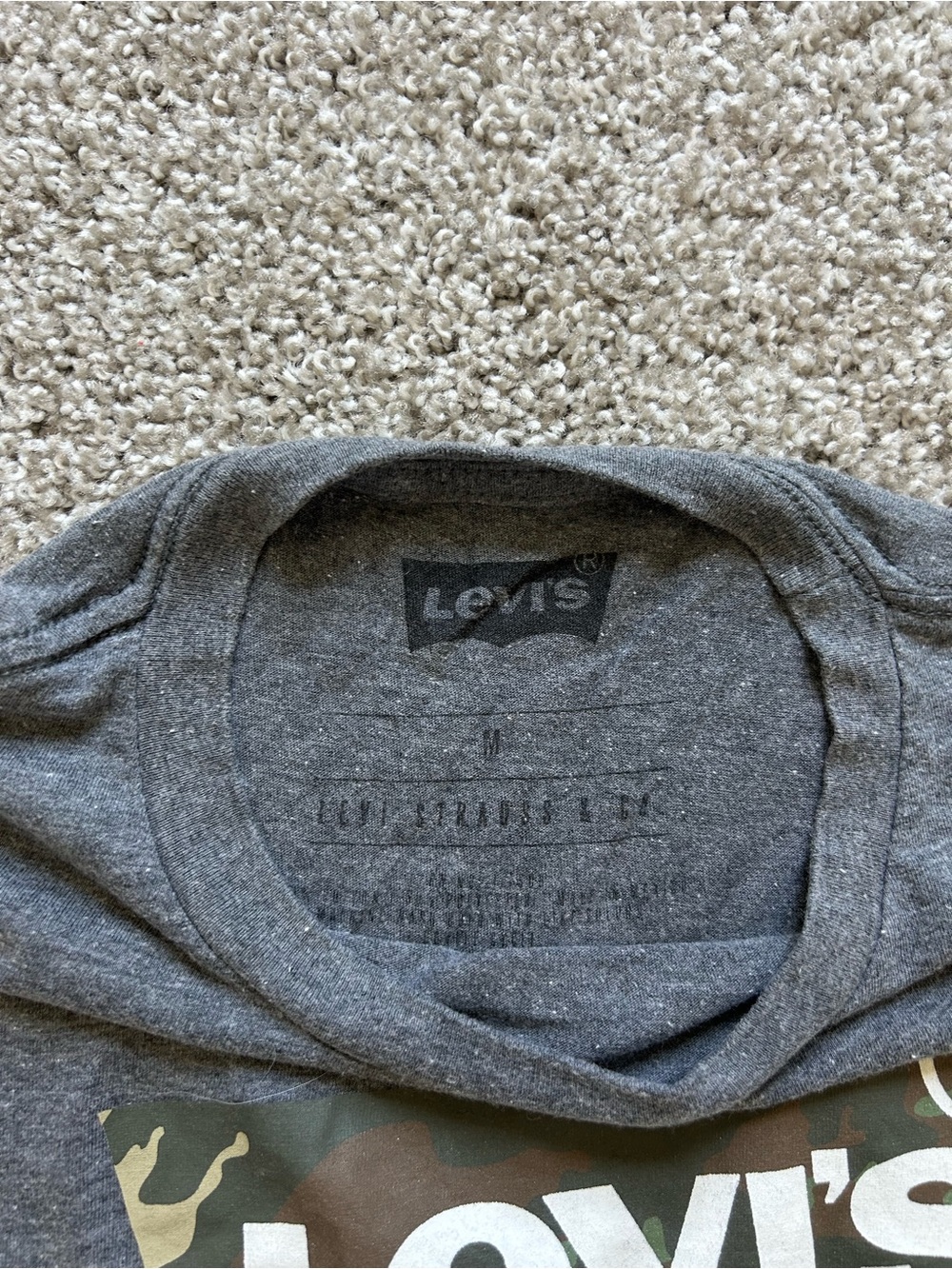 levi’s crew tee - Picture 3 of 4